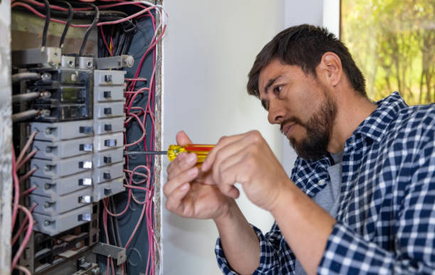 Best Local Electrician Companies  in Crestwood, MO
